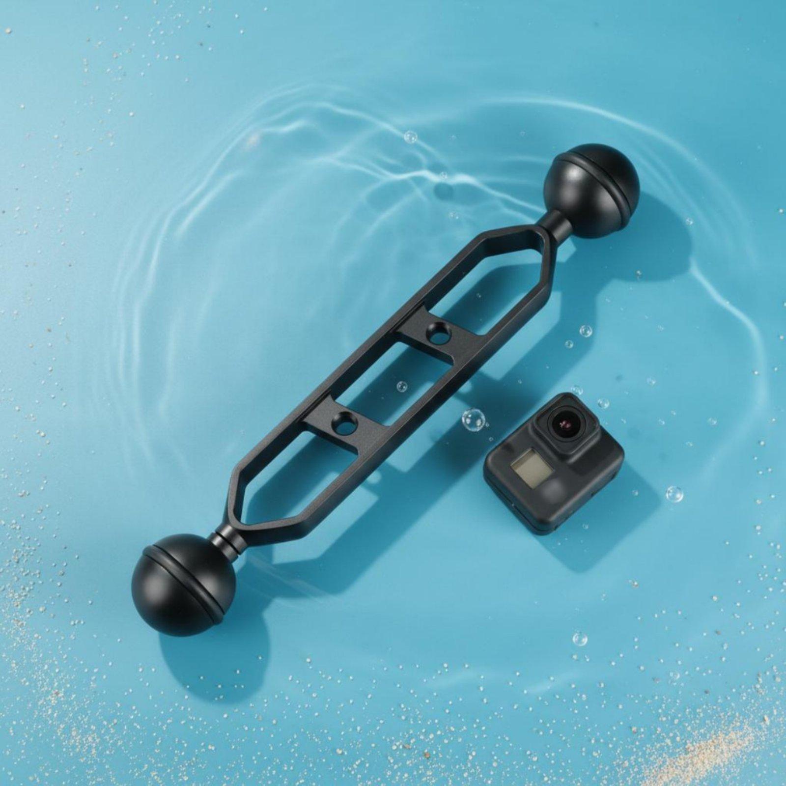 ذراع إضاءة قوي مصنوع من سبائك  - مراجعة Underwater Camera وسعره